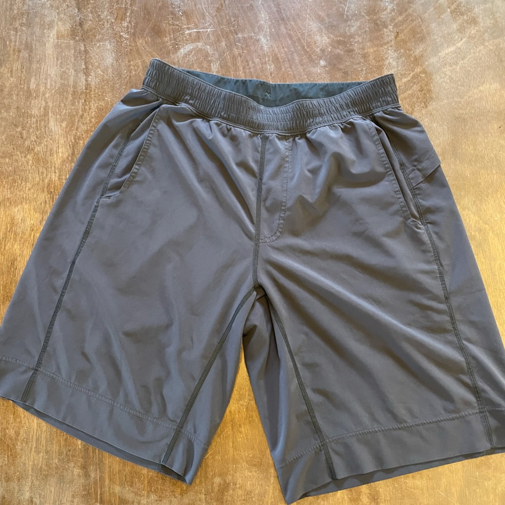Lululemon Men’s Linerless Black Basketball Gym Shorts 11” Inseam - Large